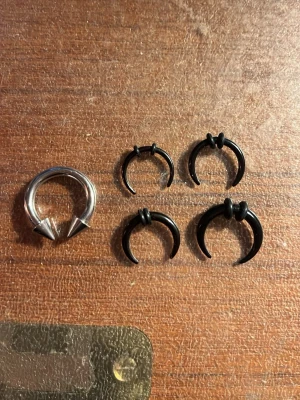 töjningar + septum  -  olika töjningar  1,5-3mm + septum 3mm helt oanvända 