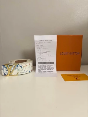 Lv bälte - Helt nya, fraktas inom kort tid