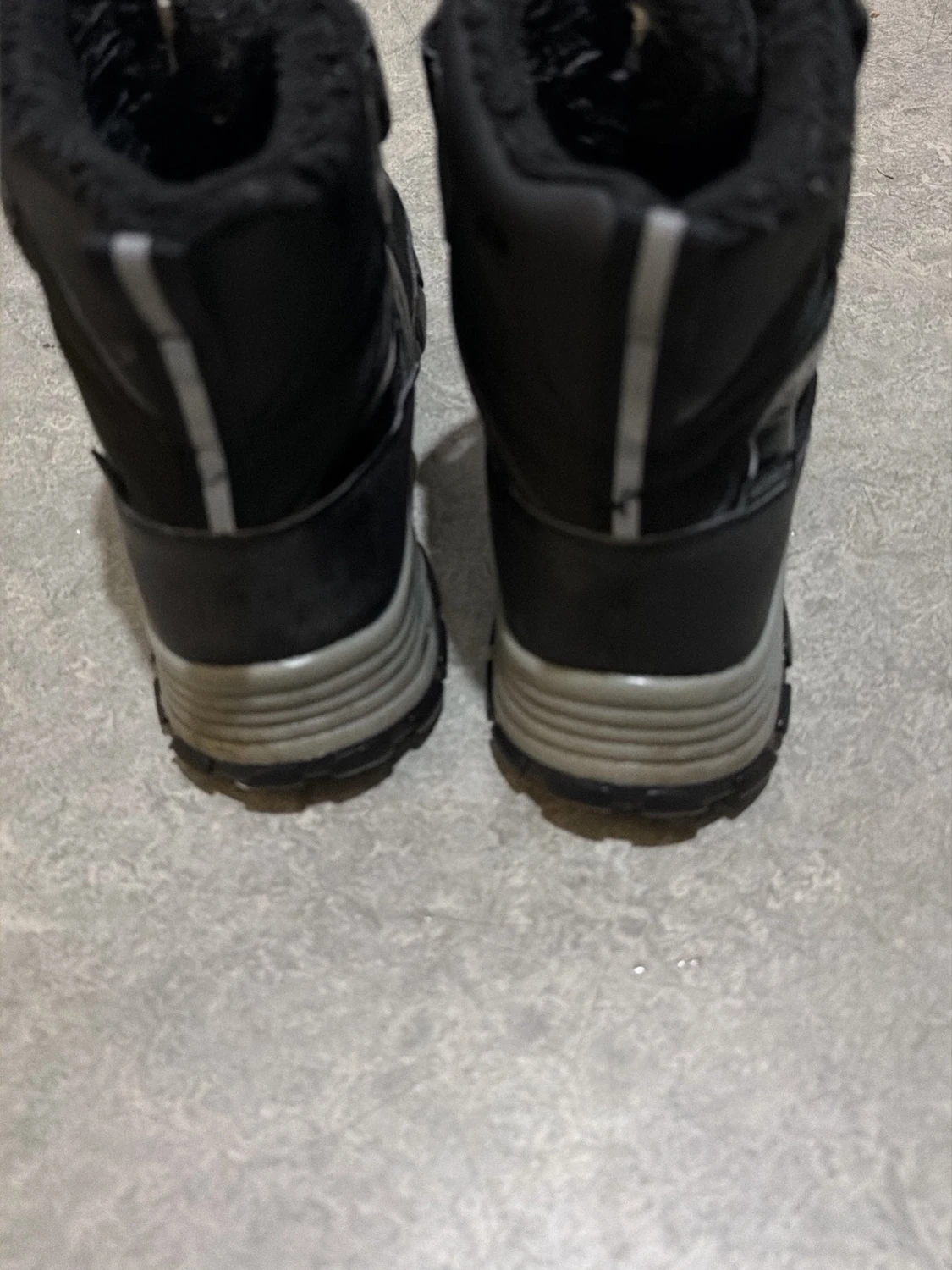 Svarta vinterkängor från Lejon - 2