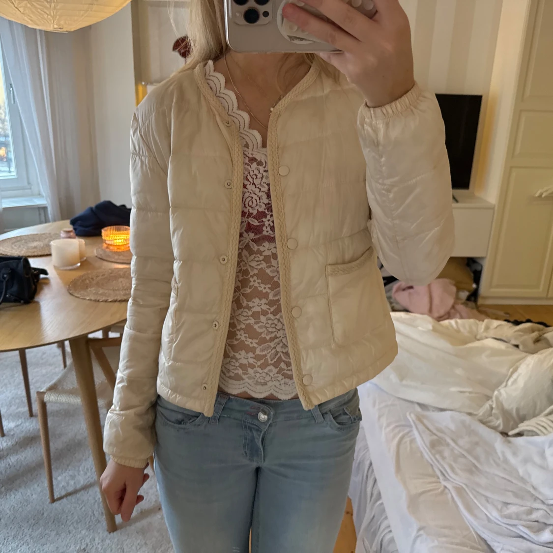 Beige quiltad pufferjacka - 2