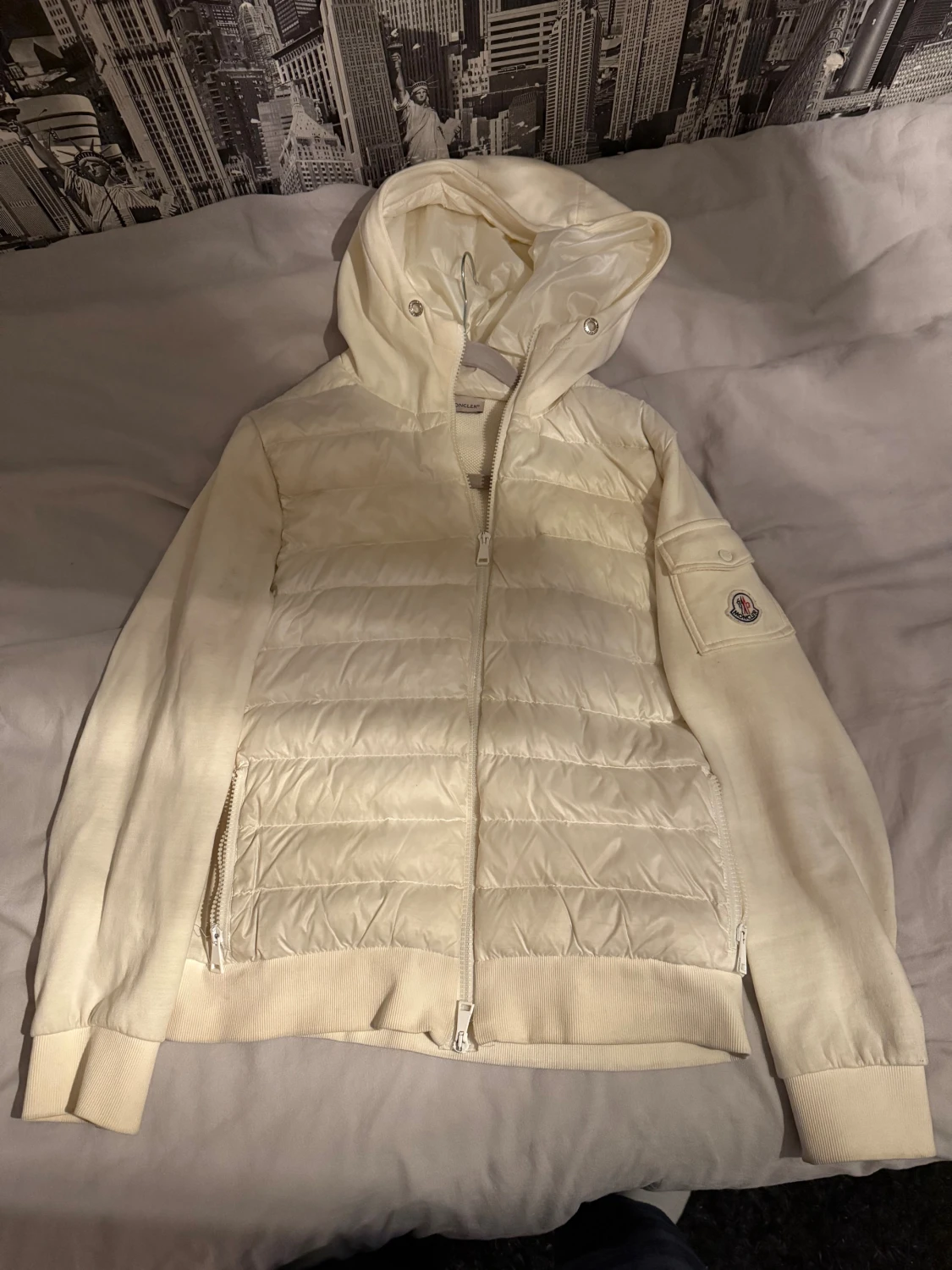 Moncler Cardigan Jacka Vit