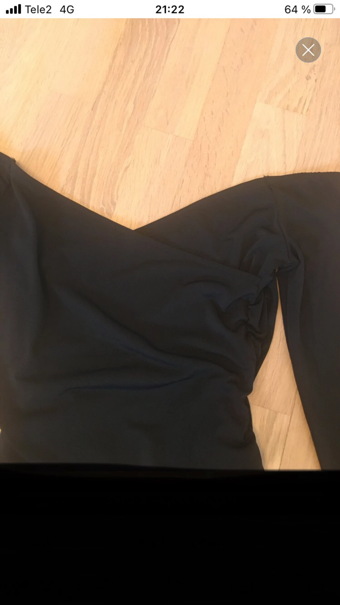 Svart omlott offshoulder topp Bik Bok - 1