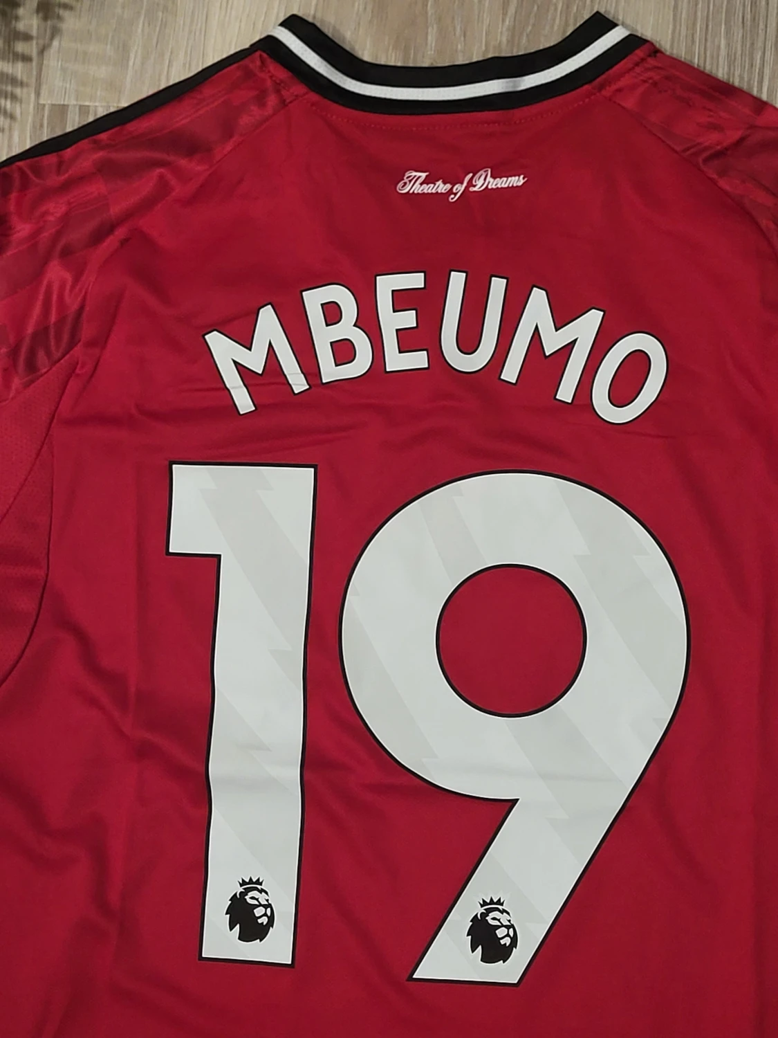 Manchester United Mbeumo #19 fotbollströja  - 4