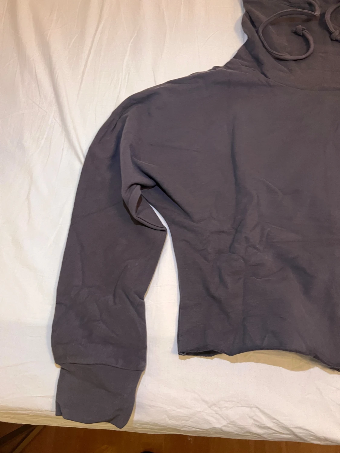 Mörkgrå hoodie från A Line - 2