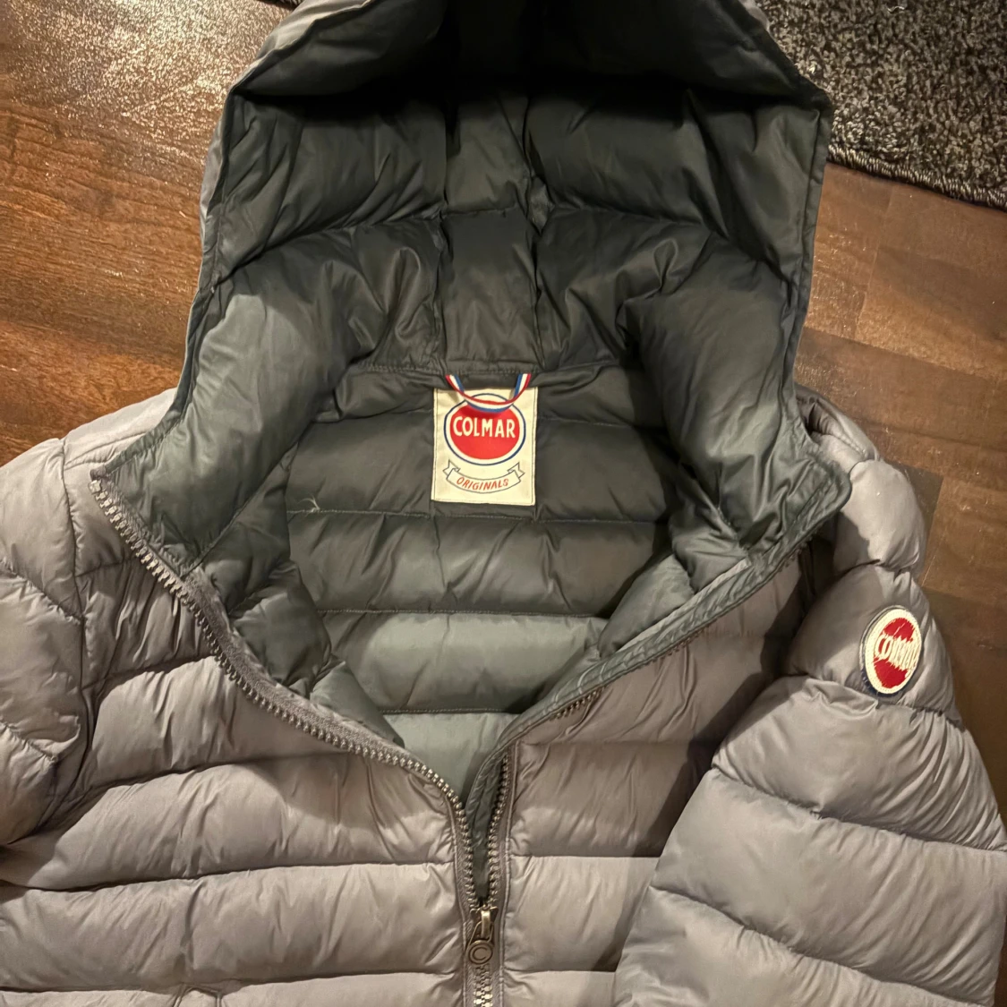 Grå Colmar pufferjacka med huva - 1