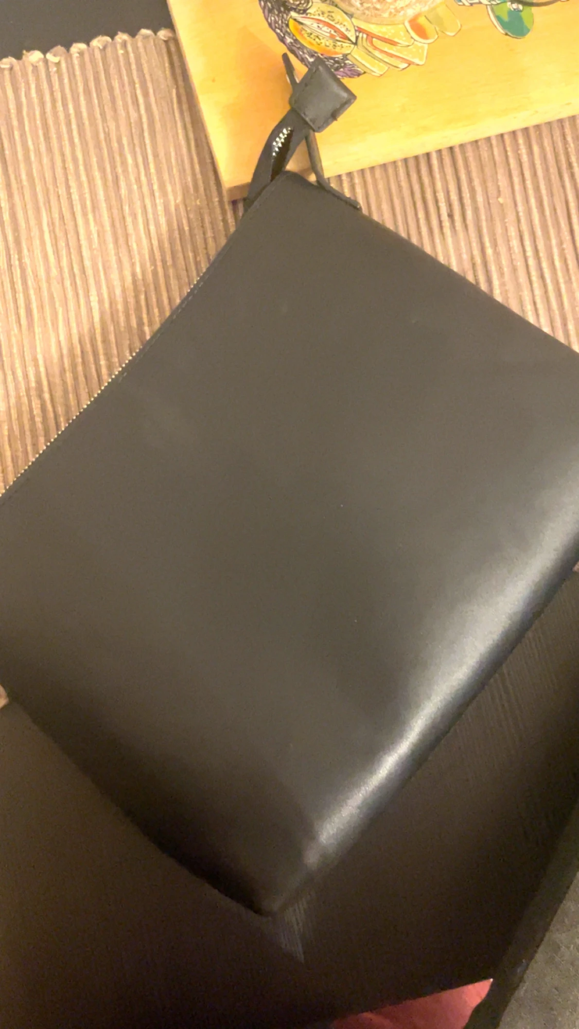 Svart axelväska i skinn - 2