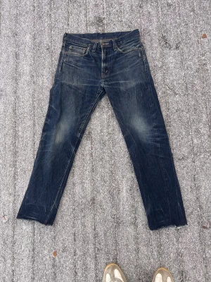 Selvedge Levis 501 - Säljer ett par vintage selvedge Levis 501. Tillverkningsår: 2005. Riktigt feta fades och en go färg. Storlek 31/31. Hör av dig vid funderingar. Priset är prutningsbart