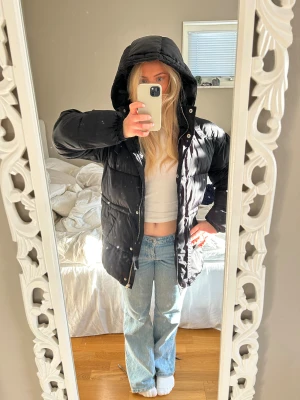 Lång jacka från Bik Bok - Fint skick! Nypris ca 1000kr❤️❤️