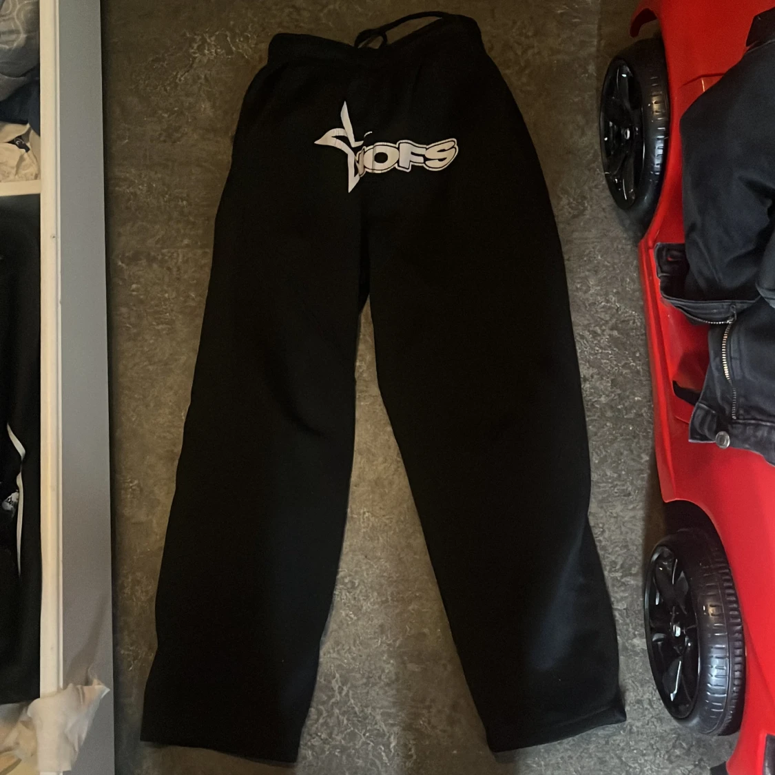 Svarta mjukisbyxor från Nofs