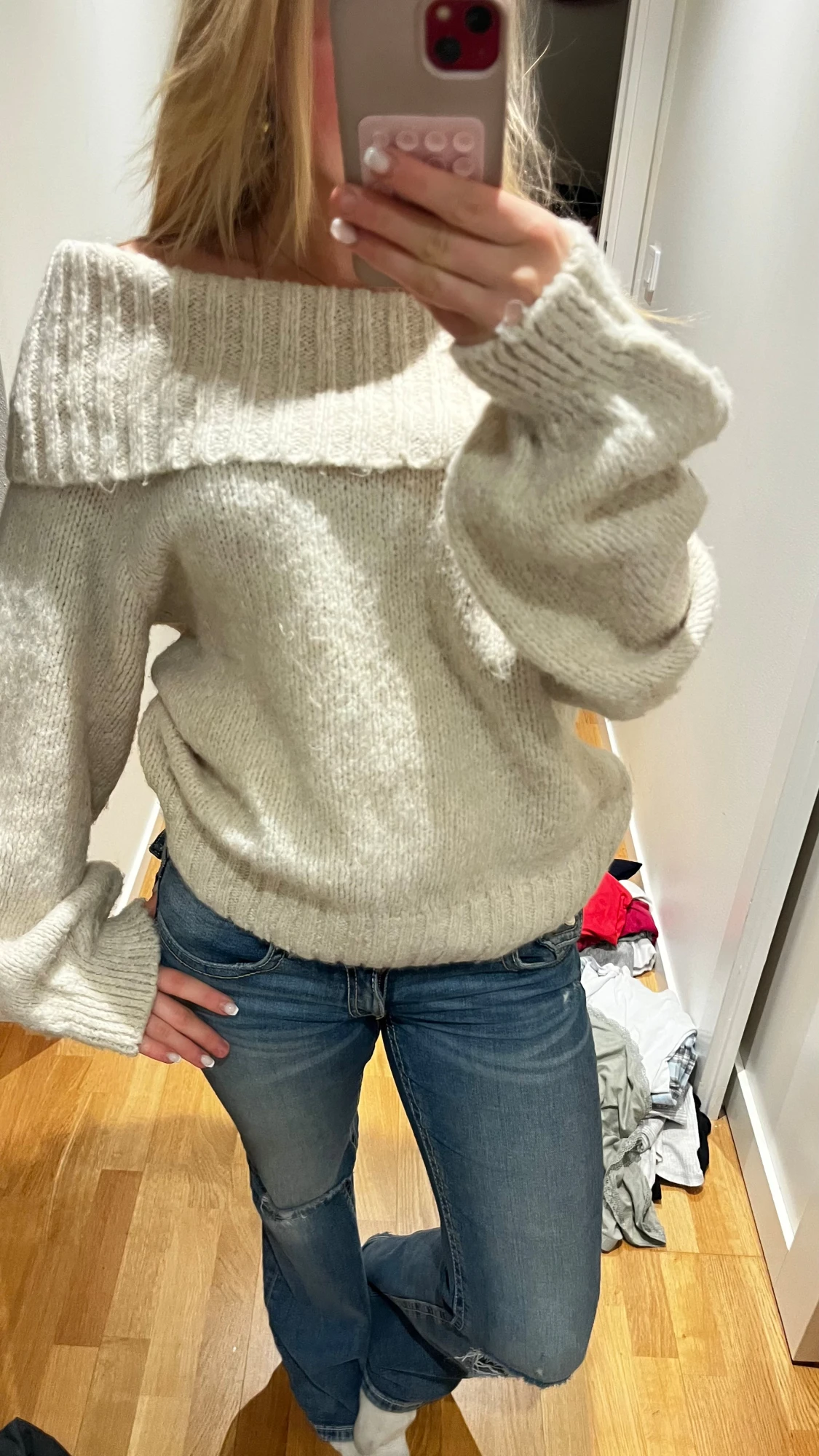 Beige offshoulder stickad tröja - 3