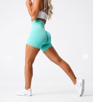 NVGTN shorts - Säljer dessa snygga shorts från NVGTN i storlek M! Färgen Mint, så snygg färg🥹 Pro seamless är modellen 
