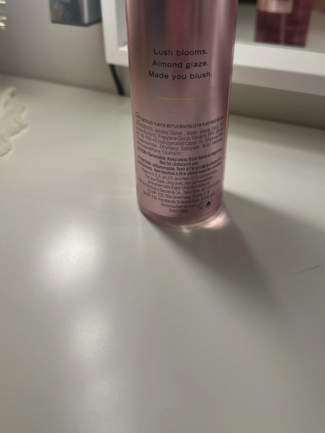 Victoria's Secret Velvet Petals mist - 2