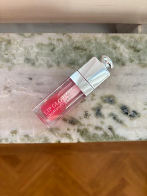 Dior lip glow oil  - Dior lip glow oil, I färgen 001 pink. Mängd enligt bilder. 