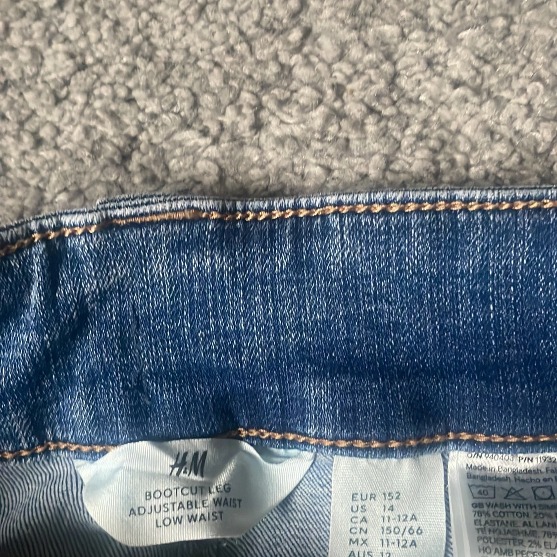 Blå bootcut jeans från H&M, stl 152 - 1
