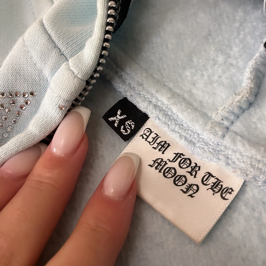 Ljusblå hoodie Aim For The Moon XS - 2