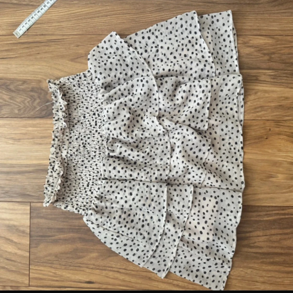 Prickig volangkjol från H&M - 2