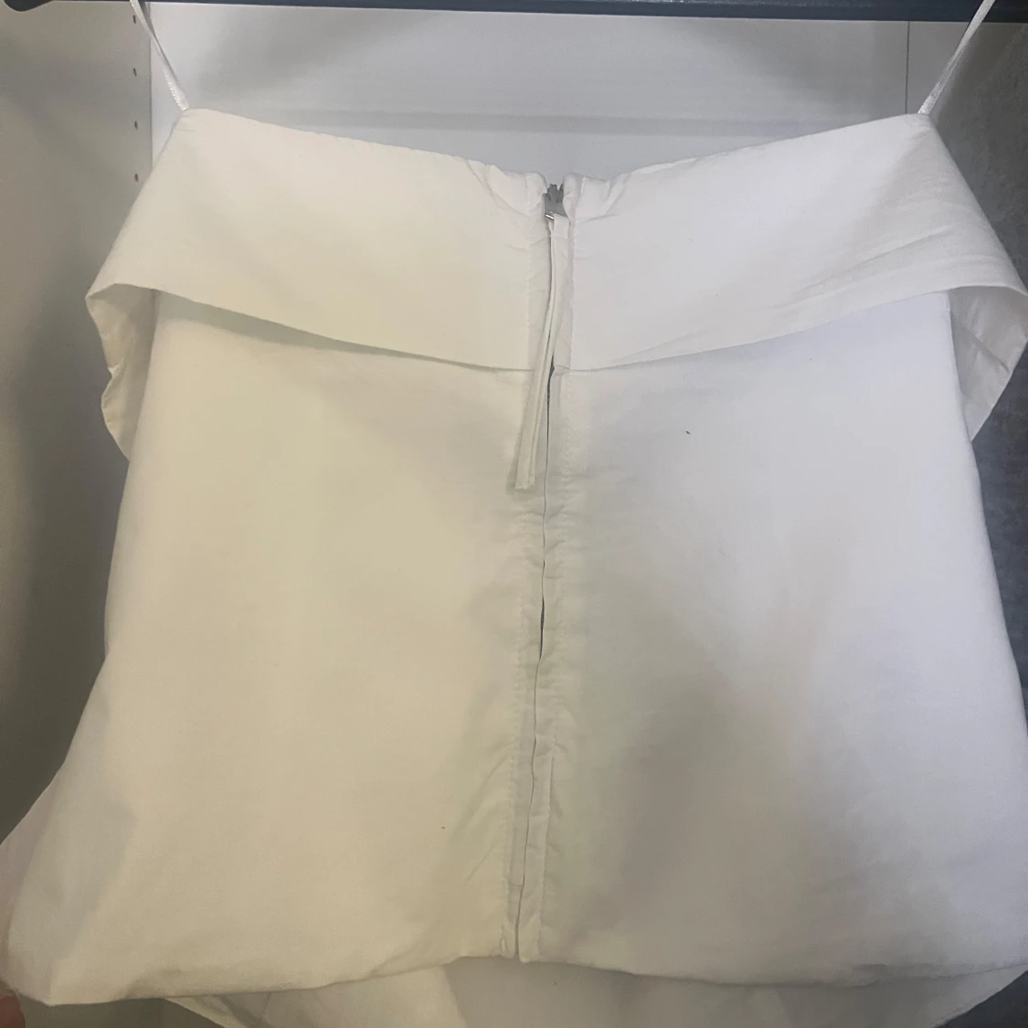 Vit axelbandslös tubtopp från Zara - 1