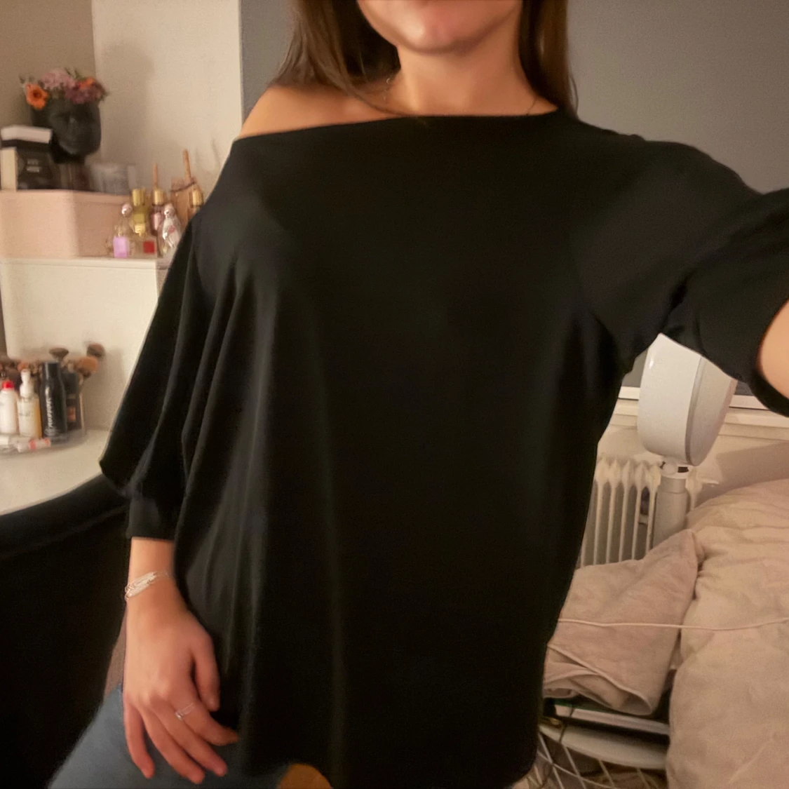 Svart offshoulder topp i bomull - 1