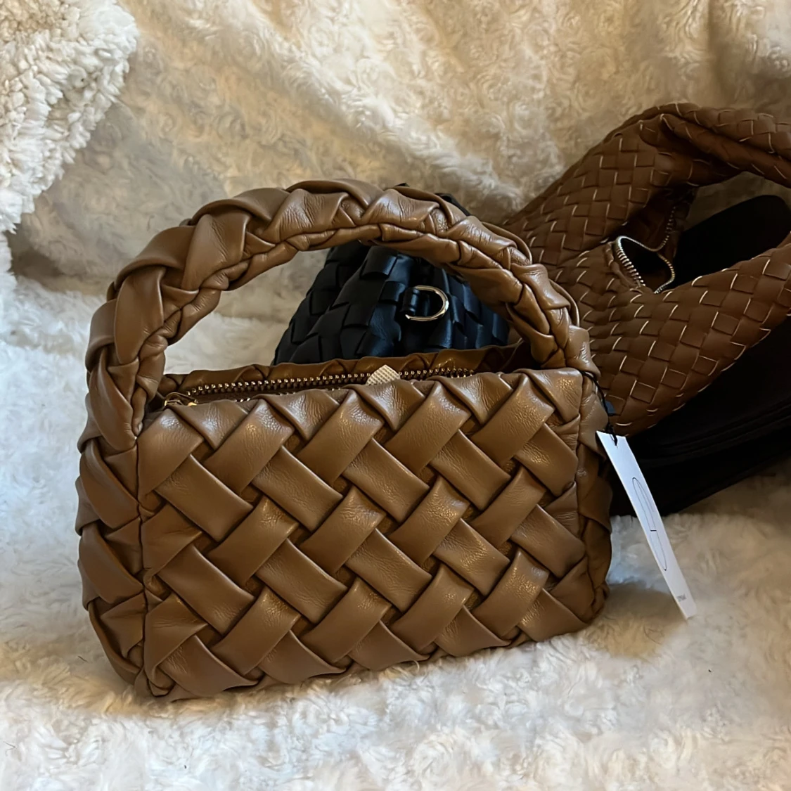 Flätad väska  - 1