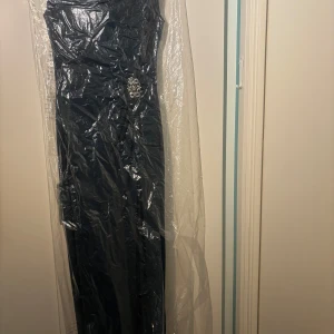 Ralph Lauren klänning  - En fantastisk klänning. Använd bra en gång och är i mycket bra skick. 