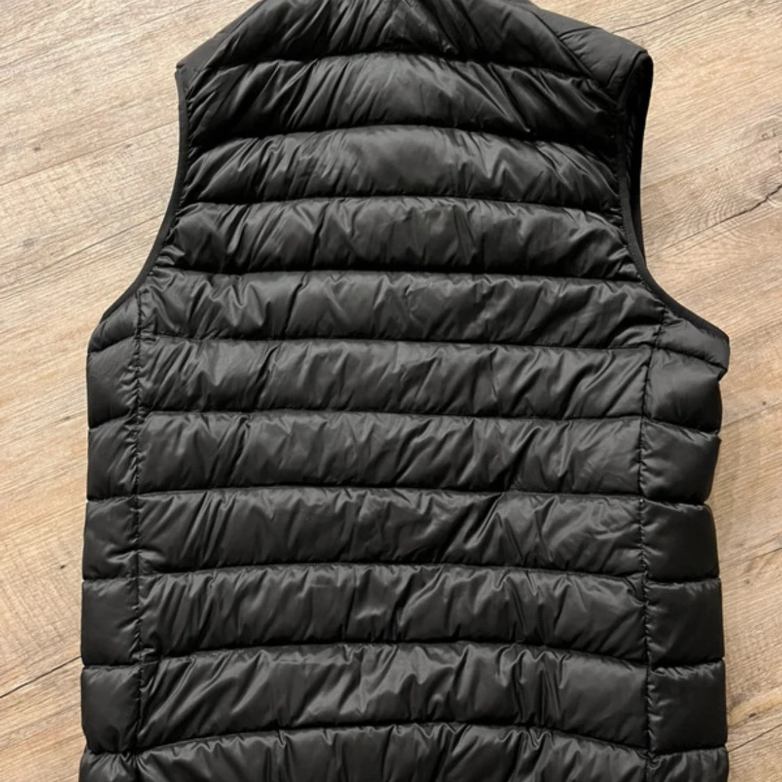 Svart Uniqlo väst - 1