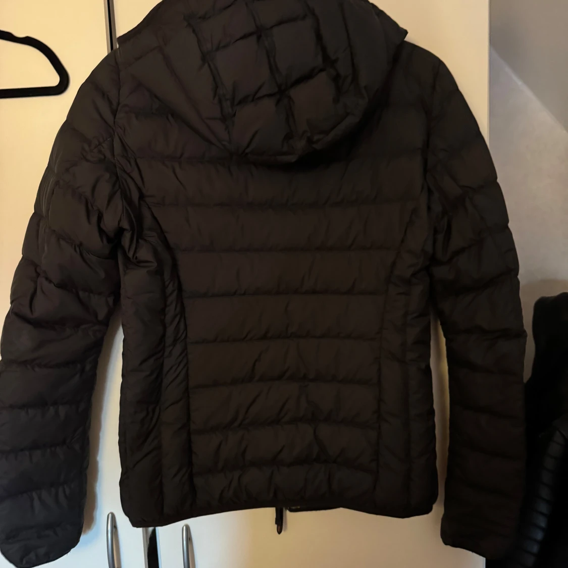 Svart dunjacka från Parajumpers - 1