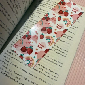 Handgjort laminerat bokmärke  - Handgjort laminerat bokmärke 