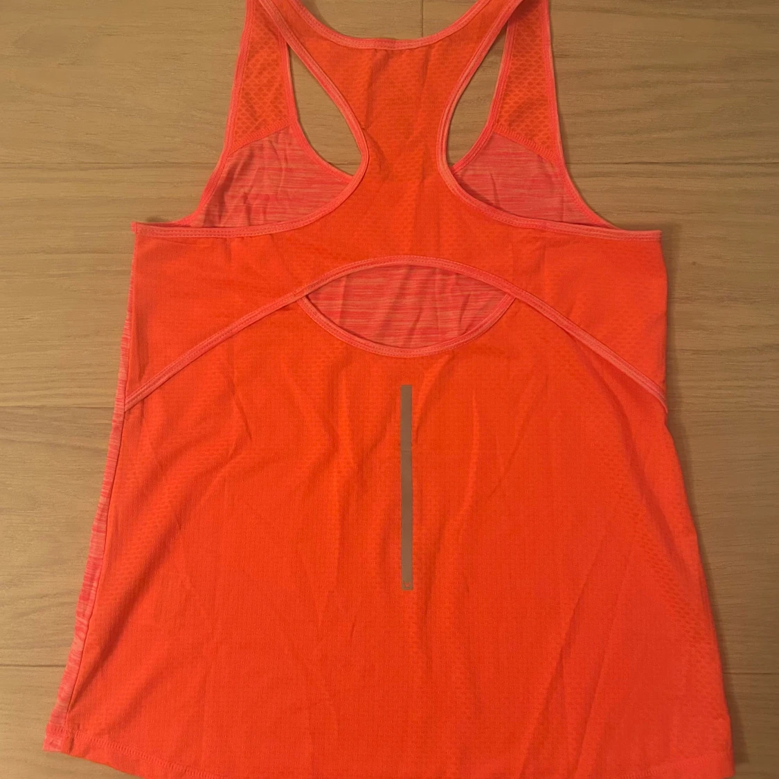 Neonrosa träningstopp från SOC XS - 1