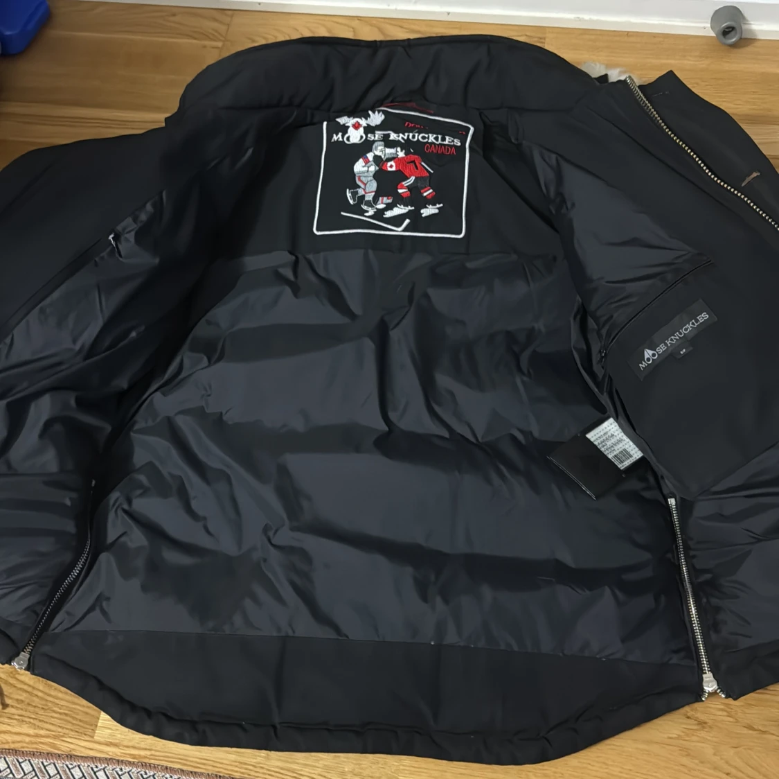 Svart dunjacka Moose Knuckles - 1