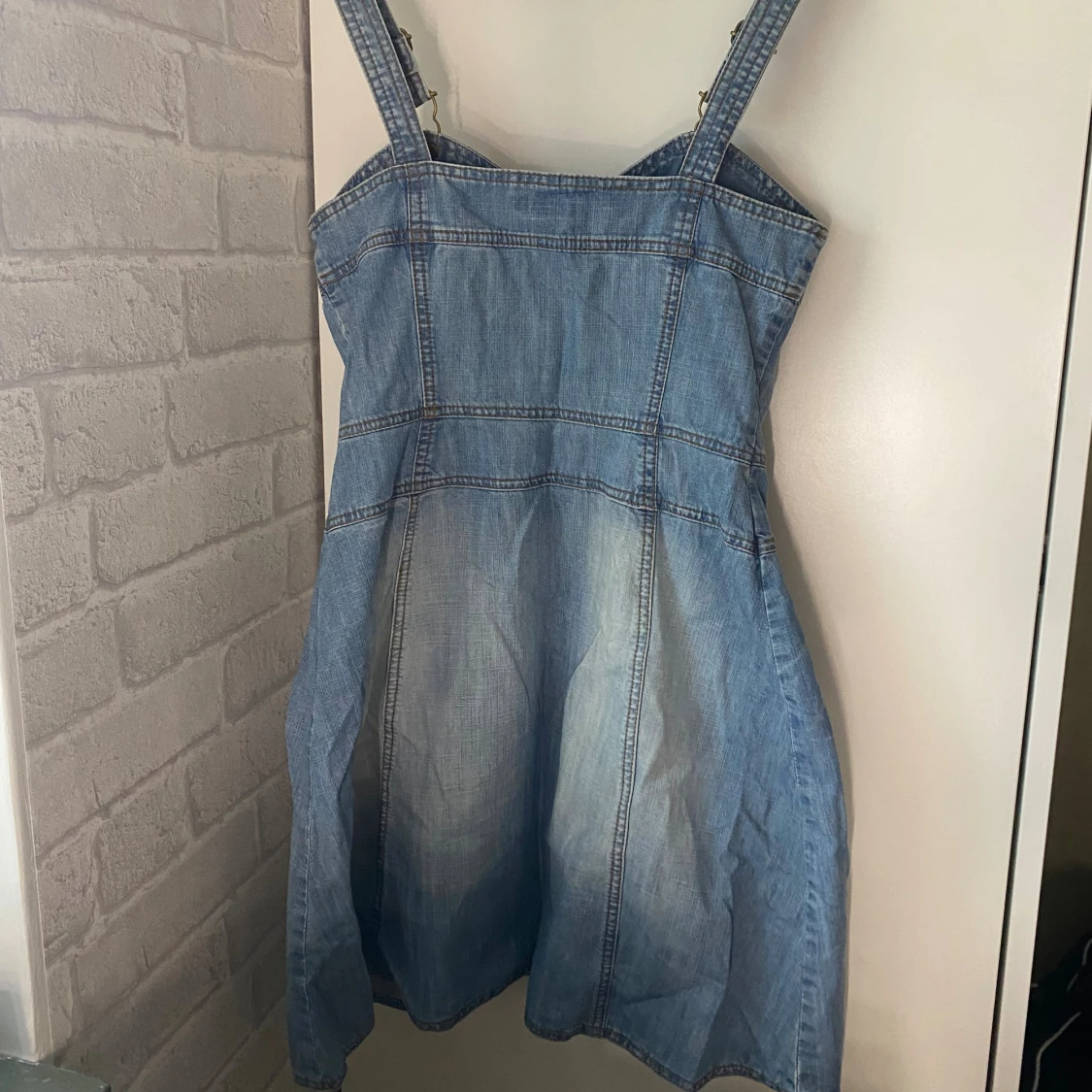 Jeansklänning med knappar från H&M - 4