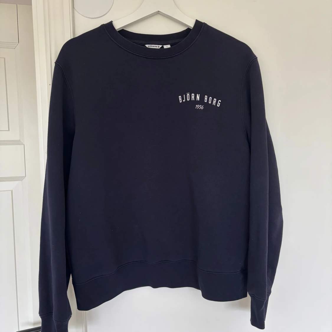 Mörkblå sweatshirt från Björn Borg