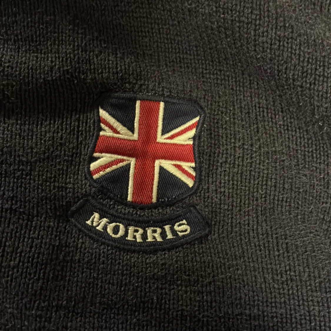 Mörkblå stickad hoodie från Morris - 2