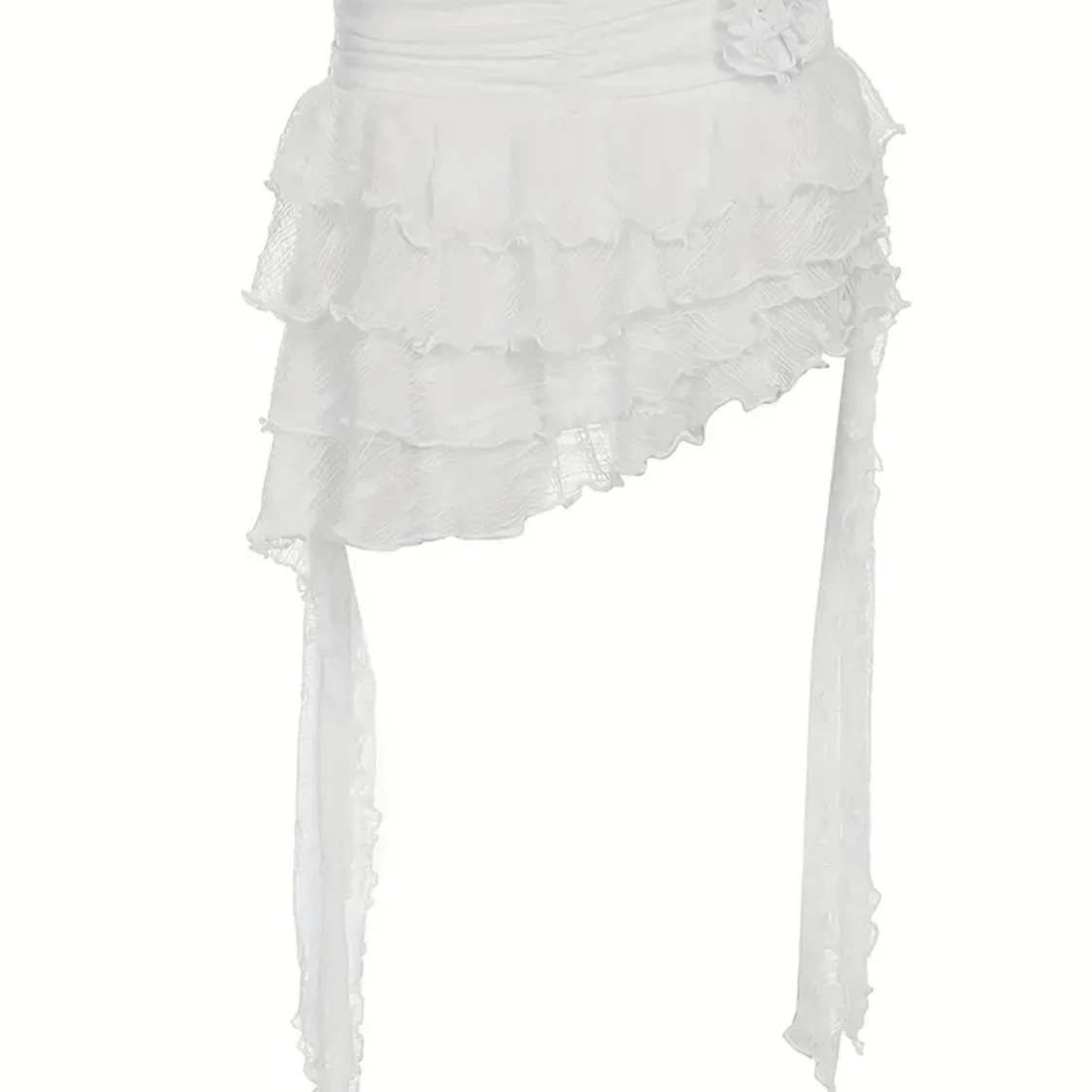 Vit asymmetrisk volangkjol med rosett S