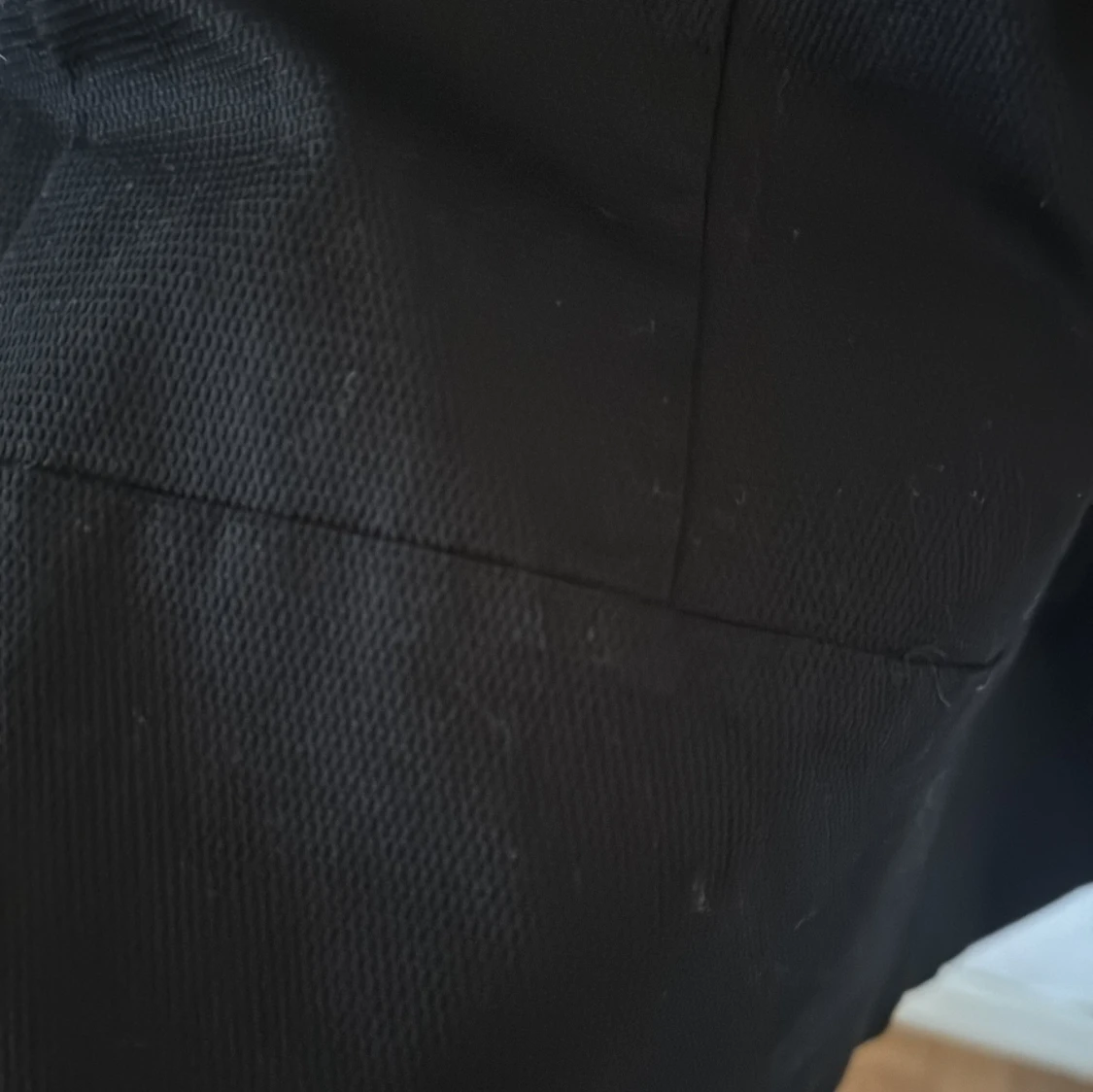 Svart cut-out klänning från Oasis - 2