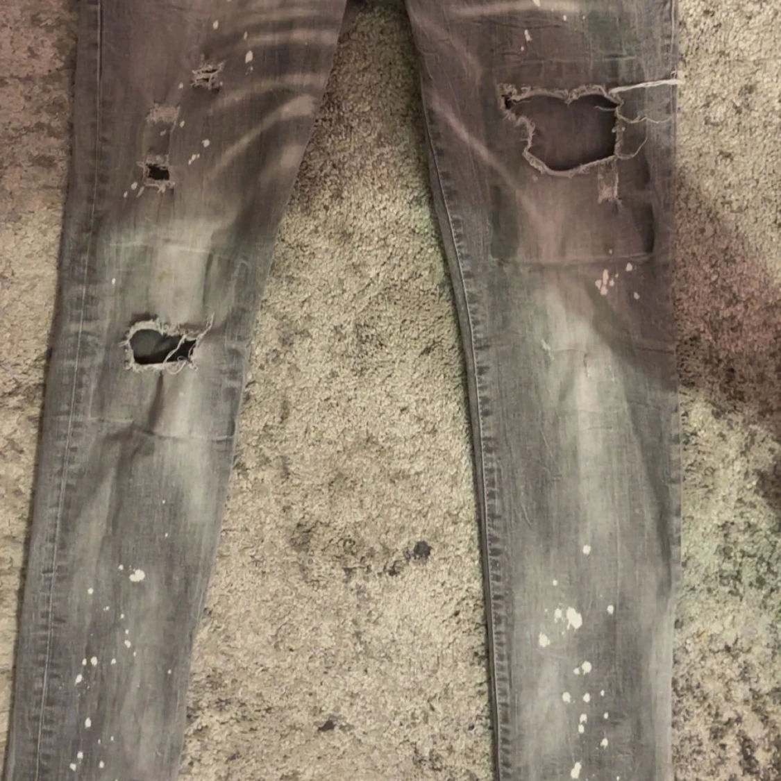 Grå slitna jeans från Dsquared2 - 1