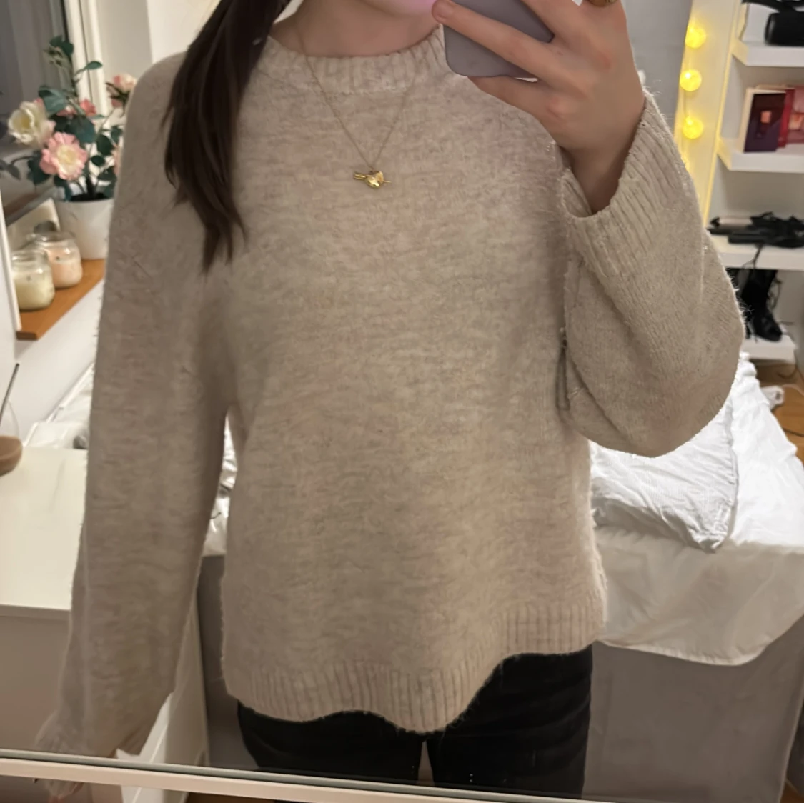 Beige stickad tröja 