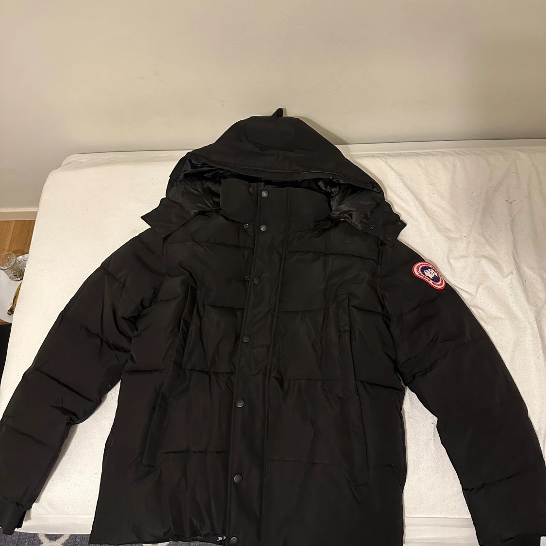 Svart dunjacka från Canada Goose