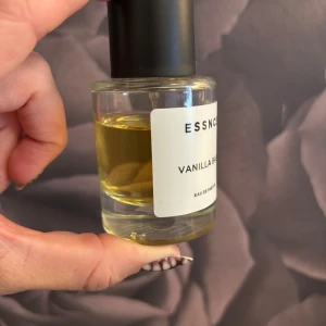 Essnce Vanilla Baby - Parfym Vanilla baby från Essnce