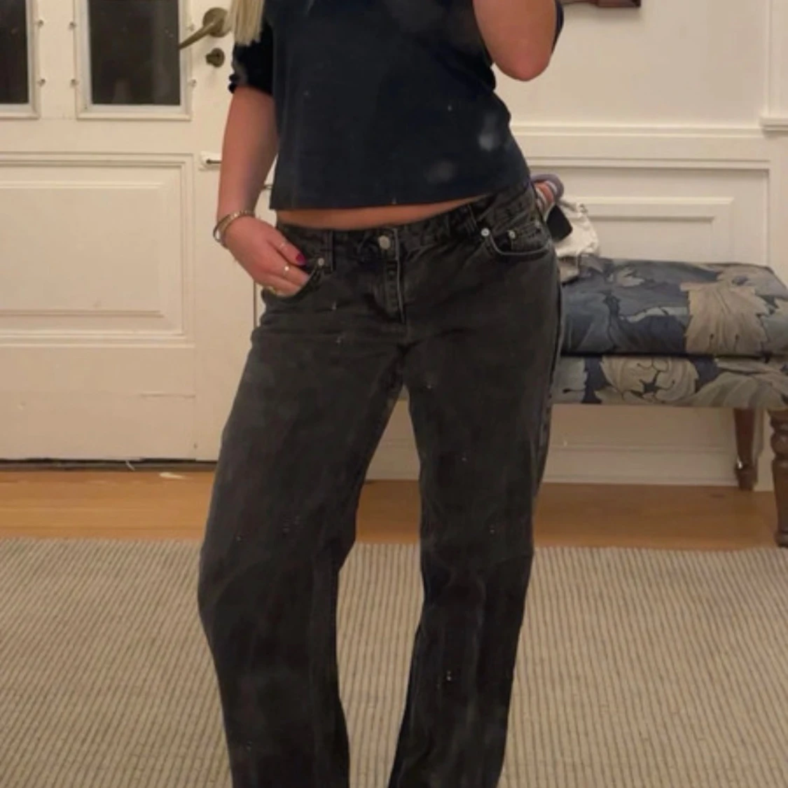 Svarta wide jeans från nakd  - 3