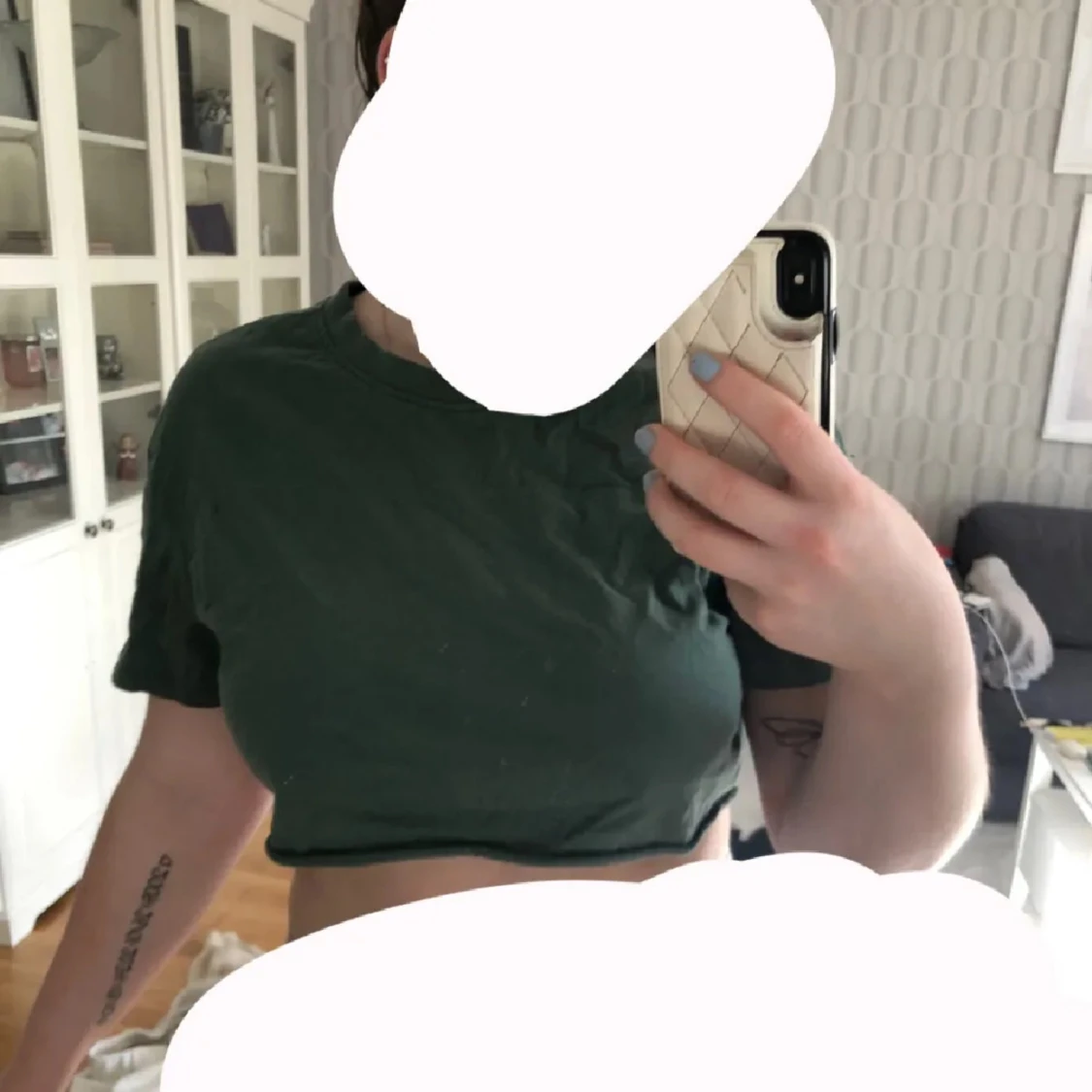 Två croppade T-shirt - 1