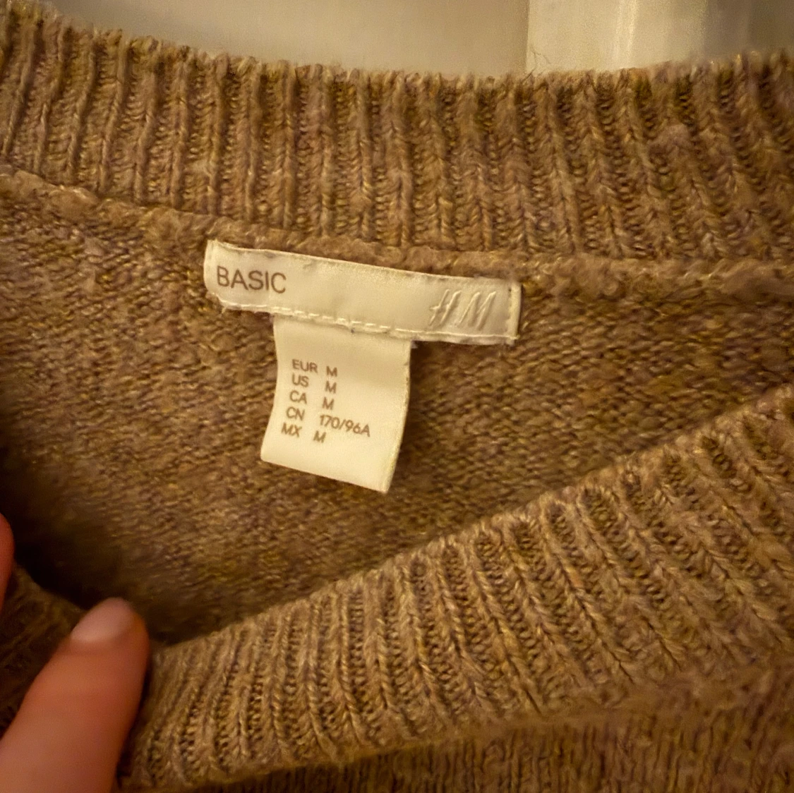 Beige stickad tröja från H&M - 1