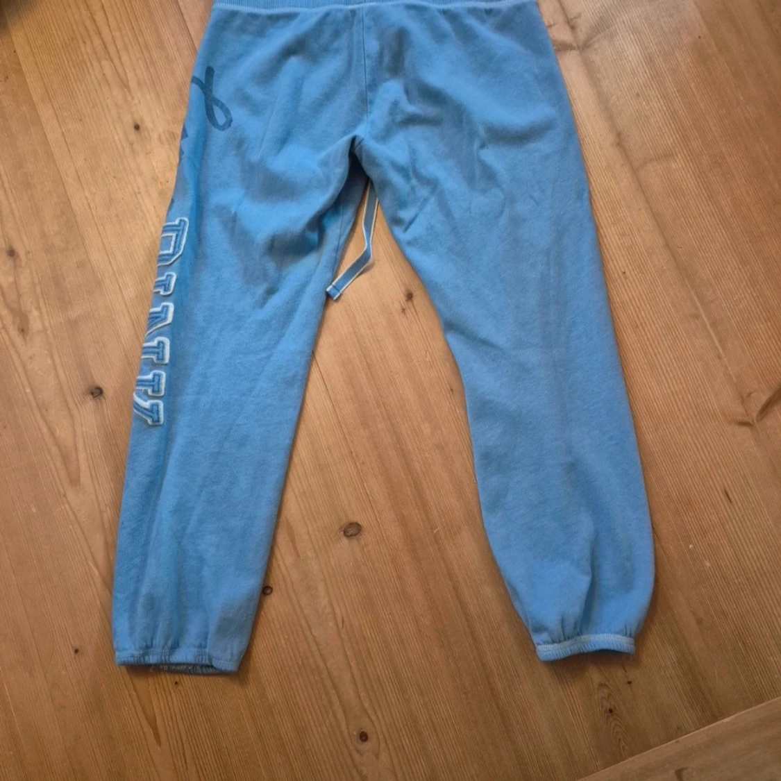 Blå mjukisbyxor från PINK Victoria's secret  - 1