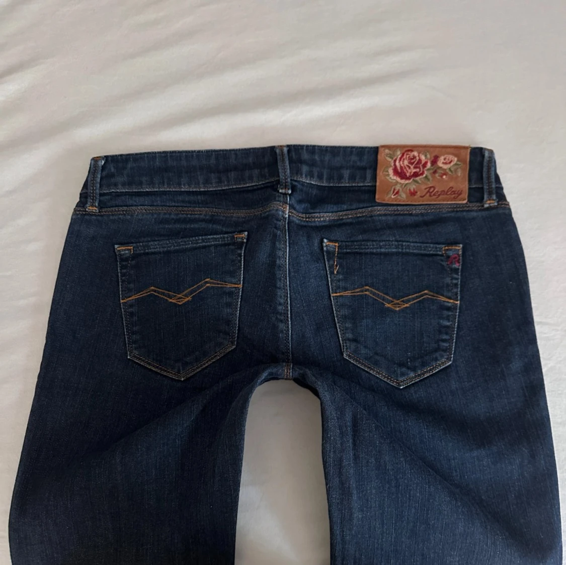 Lågmidjade bootcut jeans - 2