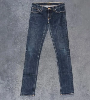 Nudie Jeans 29/34 - Nudie jeans i storlek 29/34. Modellen är long tight John. Sök på nätet efter modellnamnet om ni vill se passform. Pris är ej hugget i sten.