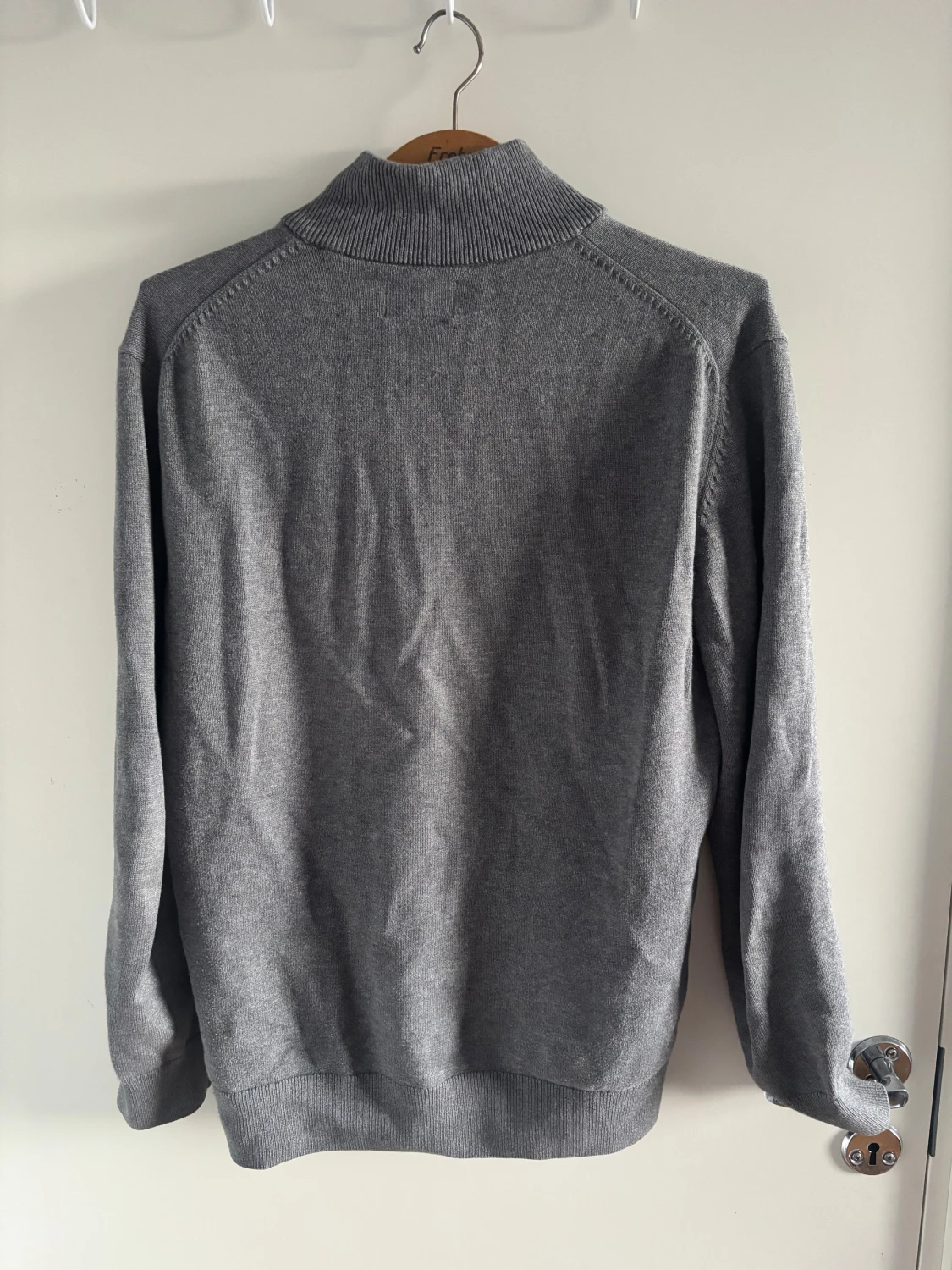 Grå kofta från GANT med dragkedja - 1