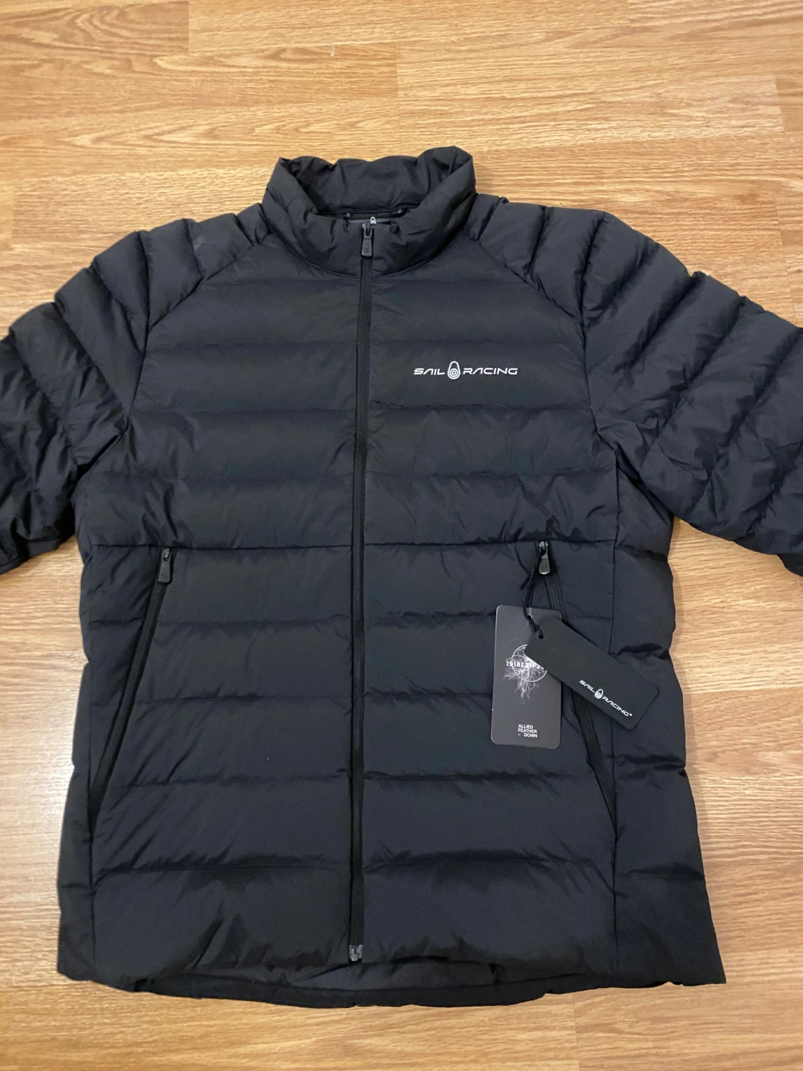 Svart dunjacka från Sail Racing - 1