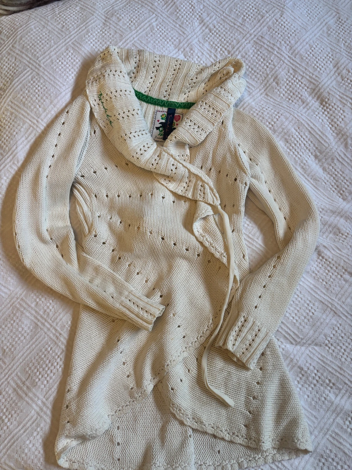 Vit omlottkofta med sjalkrage - 4