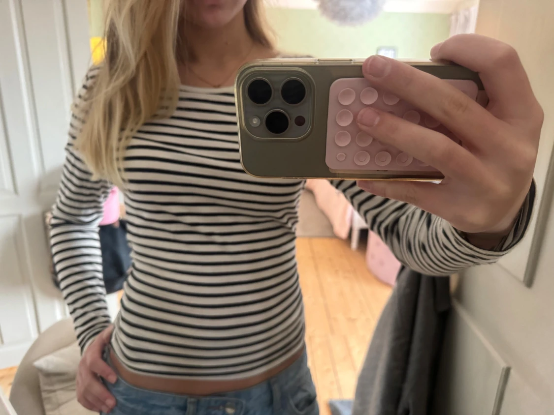 Randig långärmad tröja i bomull