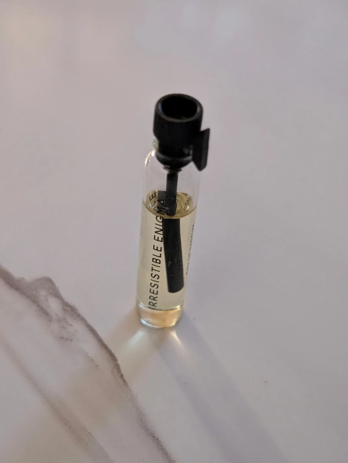 Essnce Irresistible Enigma parfymprov - 1