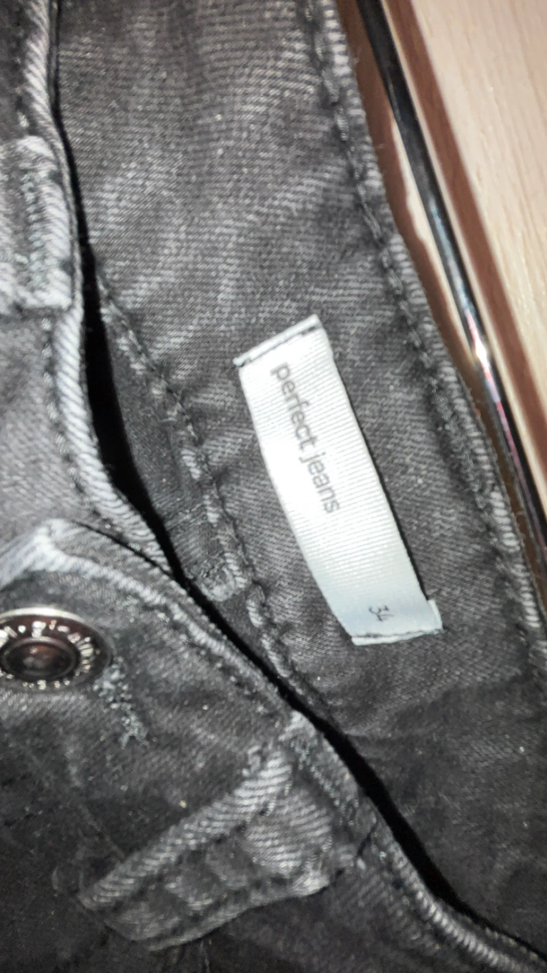 Svarta bootcut jenas från ginatricot  - 2